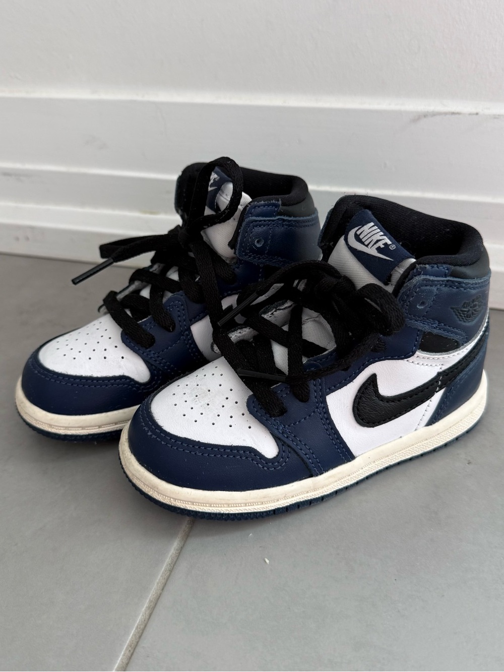 Nike Jordan Kids' High-Top Sneakers - Navy / White / Black Toddler 7C